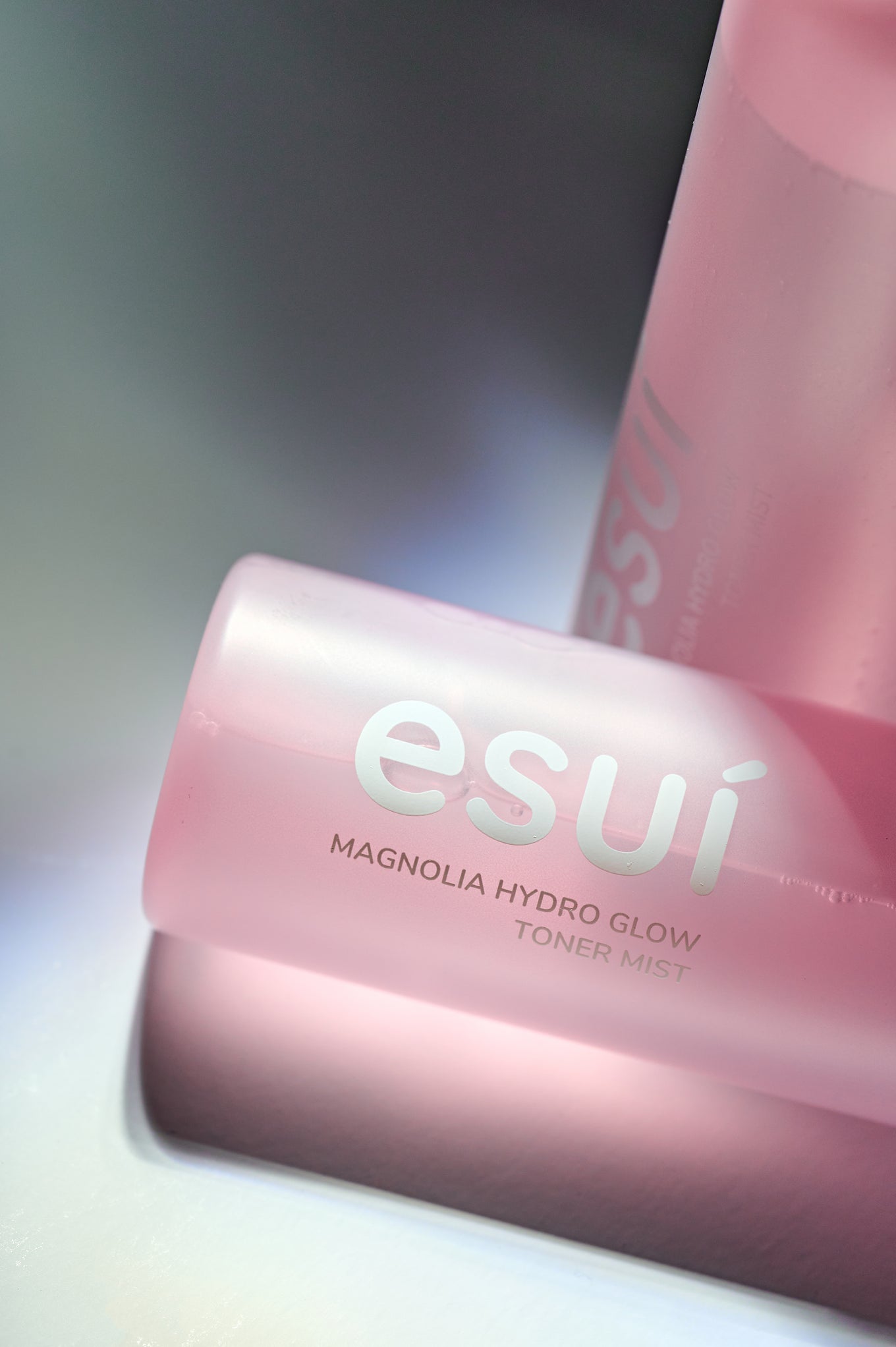 Dettaglio etichetta Magnolia Hydro Glow Toner Mist con ingredienti naturali